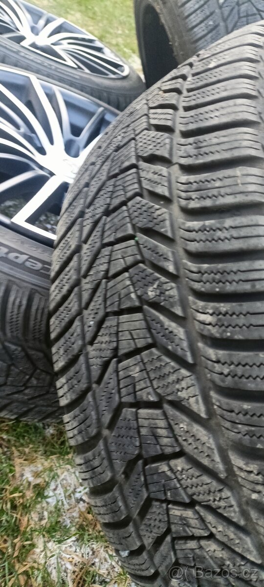 ZIMNÍ SADA 5×112/19 PNEU 235/45/19 HANKOOK - 11