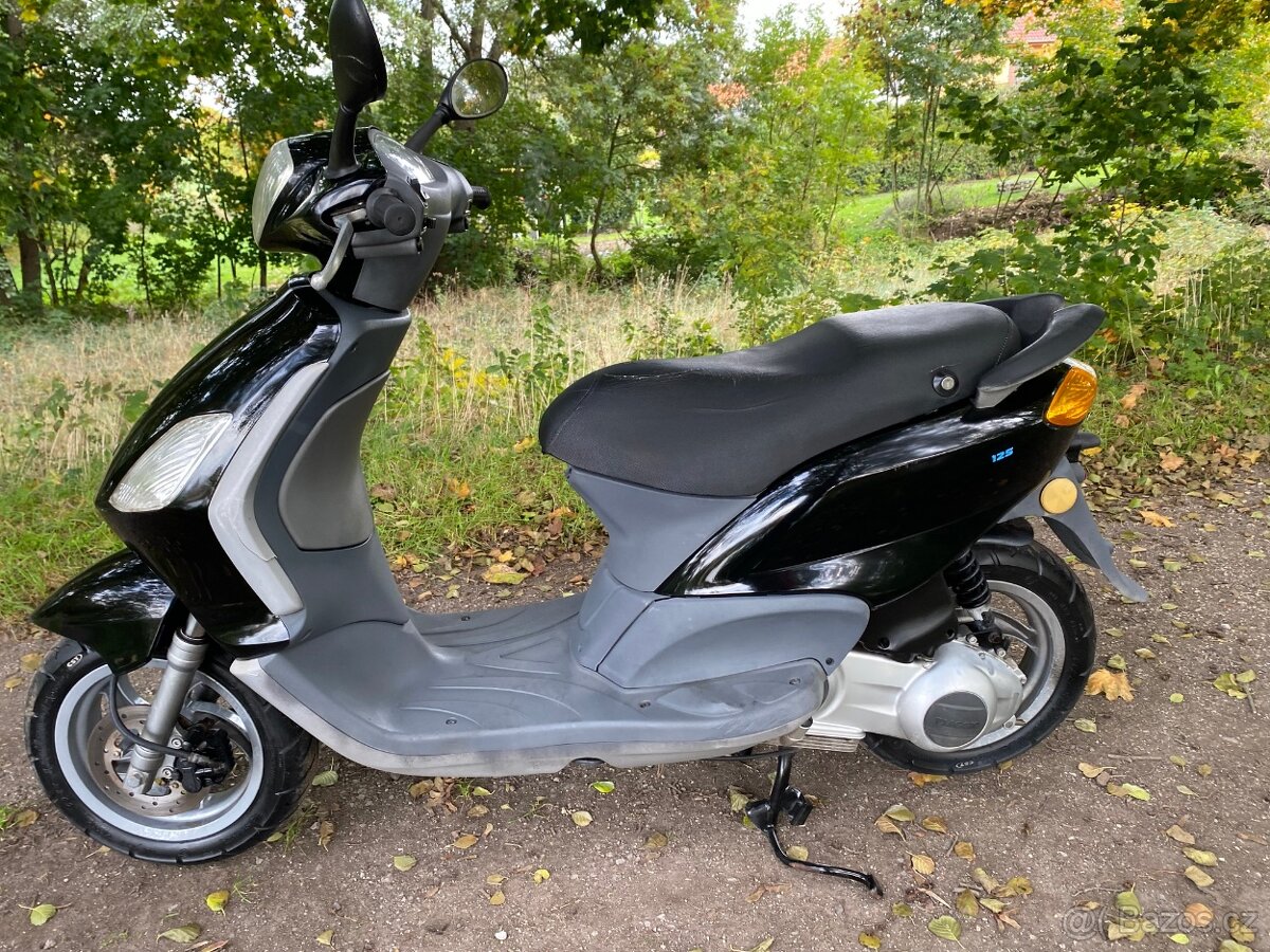 Piaggio Fly 125 - 11