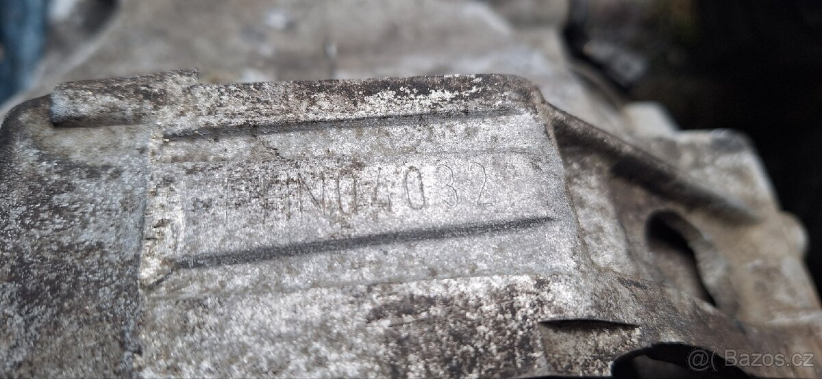 Náhradní díly - 11