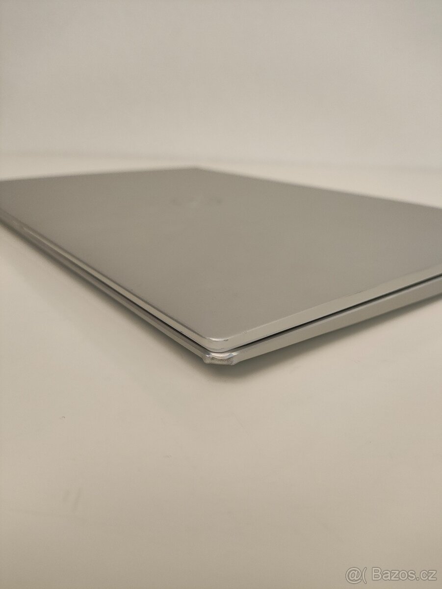 Dell Inspiron 7400 | i5 • 8GB • 256GB SSD - 11