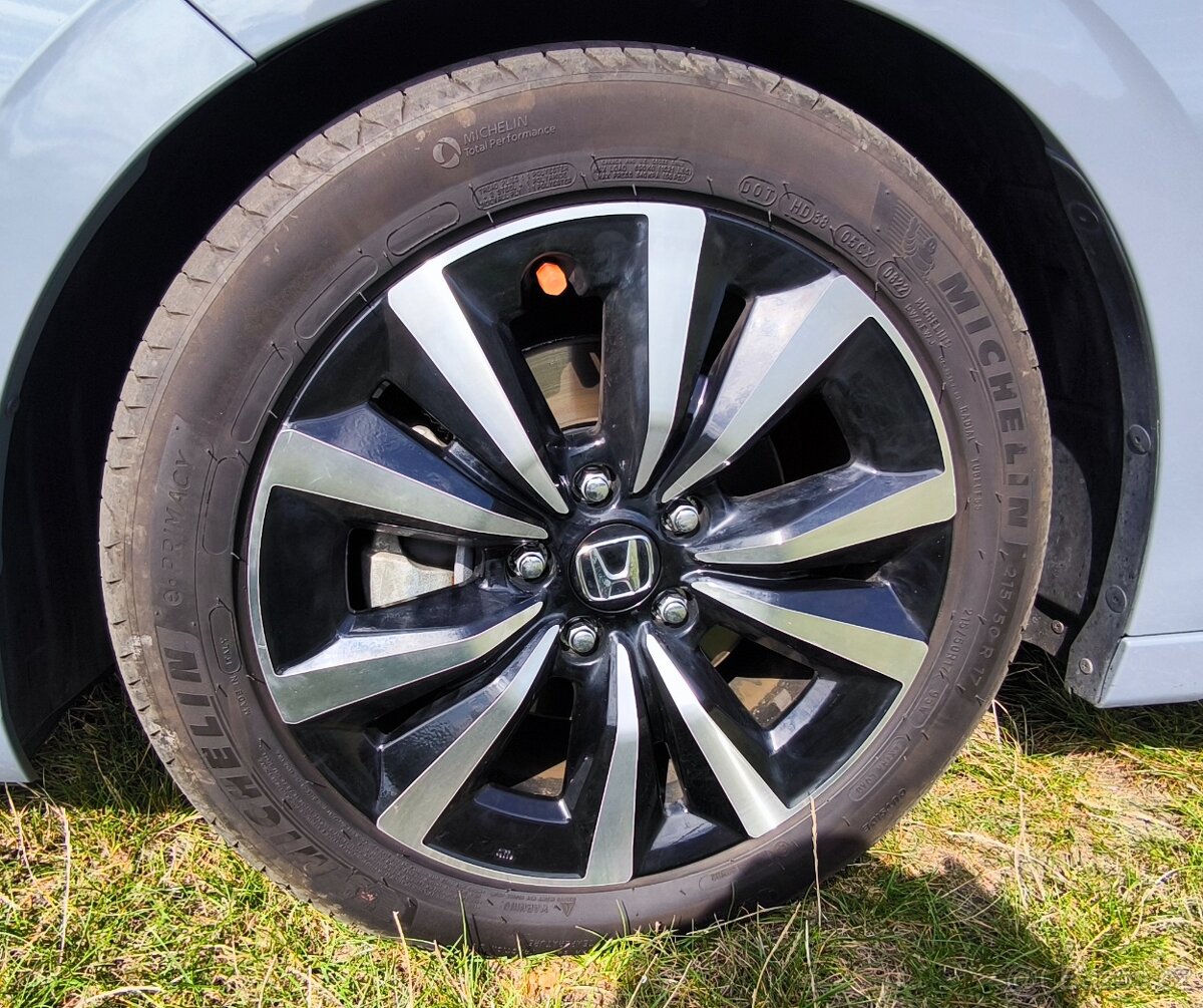 Honda Civic 2.0 Hybrid/139kw/spotřeba 3,2 - 5L - 11