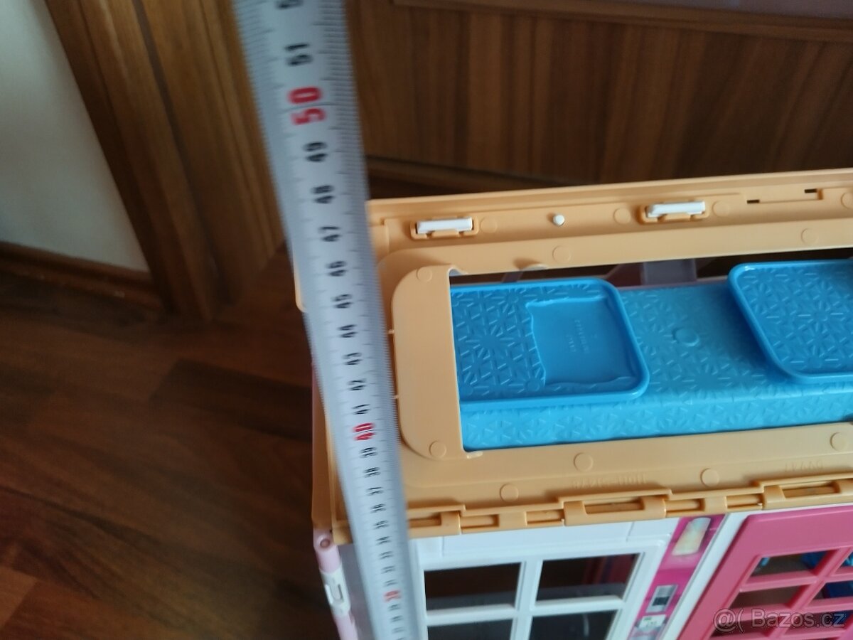 Dům pro Barbie +auto - 11