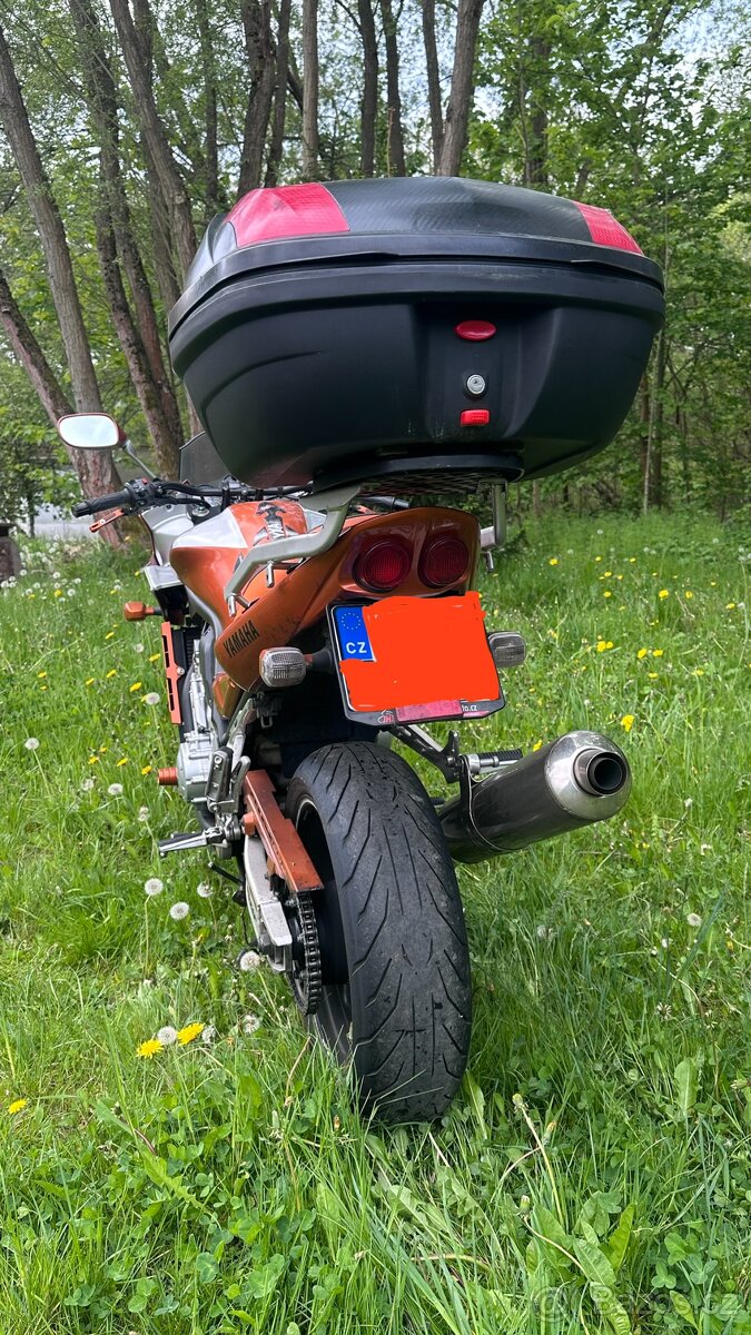 Yamaha 1000 FZS - 11