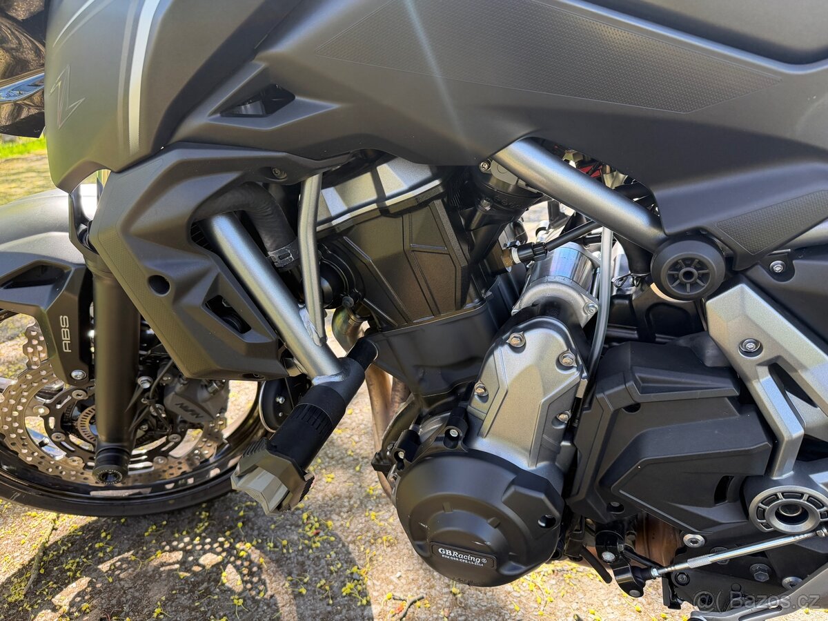 Kawasaki Z650 - 11