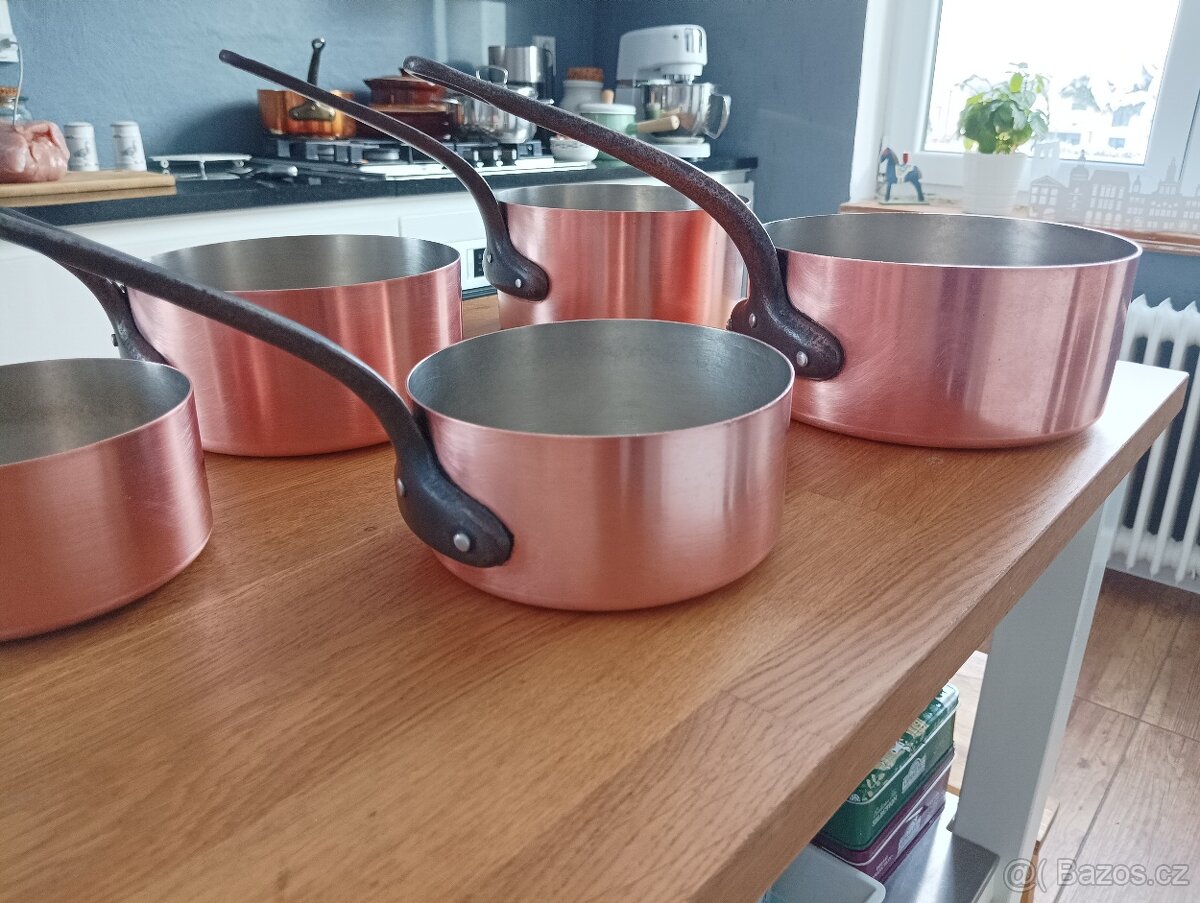 VINTAGE KVALITNÍ MĚDĚNÉ HRNCE TOURNUS FRANCIE 70.LÉTA - 11