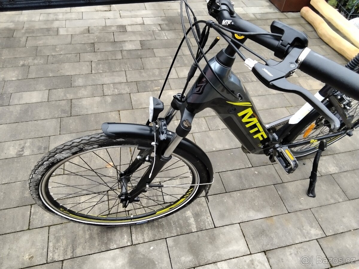 Dámské elektrokolo MTF jako nové (Mountfield). - 11