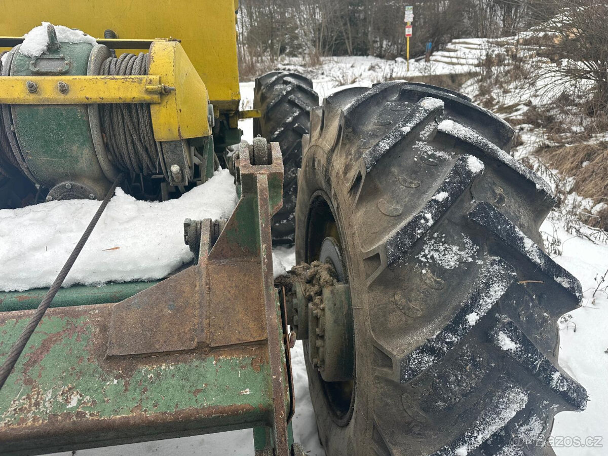 Lesní traktor - LKT 81 - 11