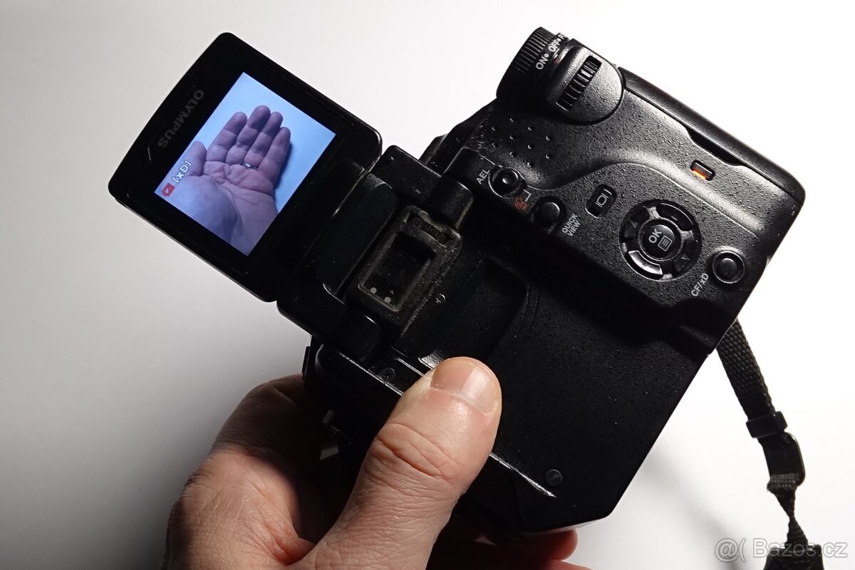 Olympus c-5060 wide zoom - 11