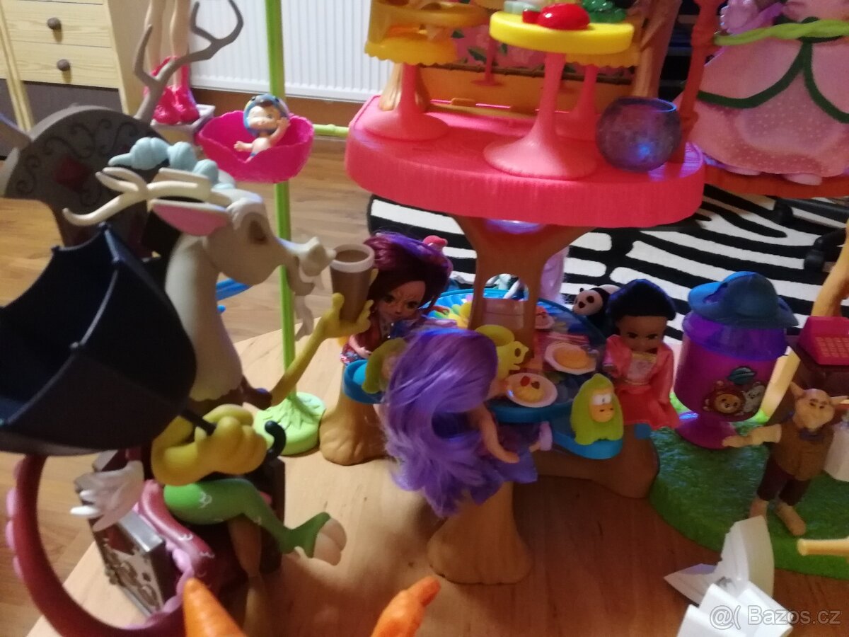 Domeček kavárna v pralese - 11