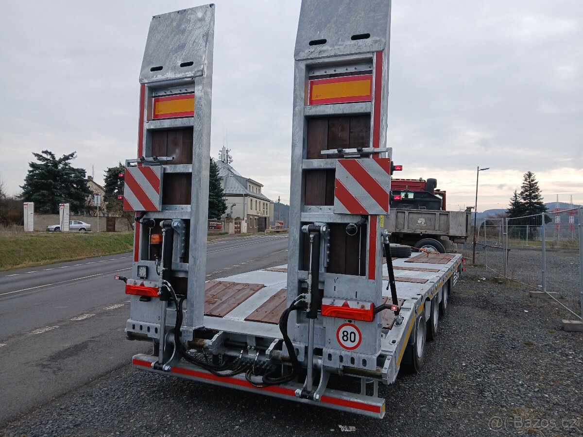 Přívěs na kompresor vrtná souprava CAT Volvo - 11