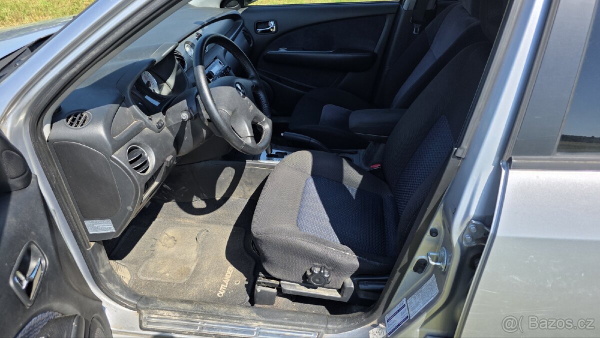 Mitsubishi Outlender 2.4 LPG - 11