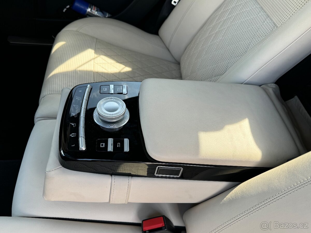 Mercedes-Benz S65 AMG - 11