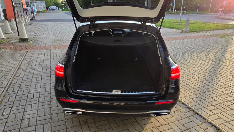 Mercedes-Benz E220 CDI T 4MATIC 143kW - 11