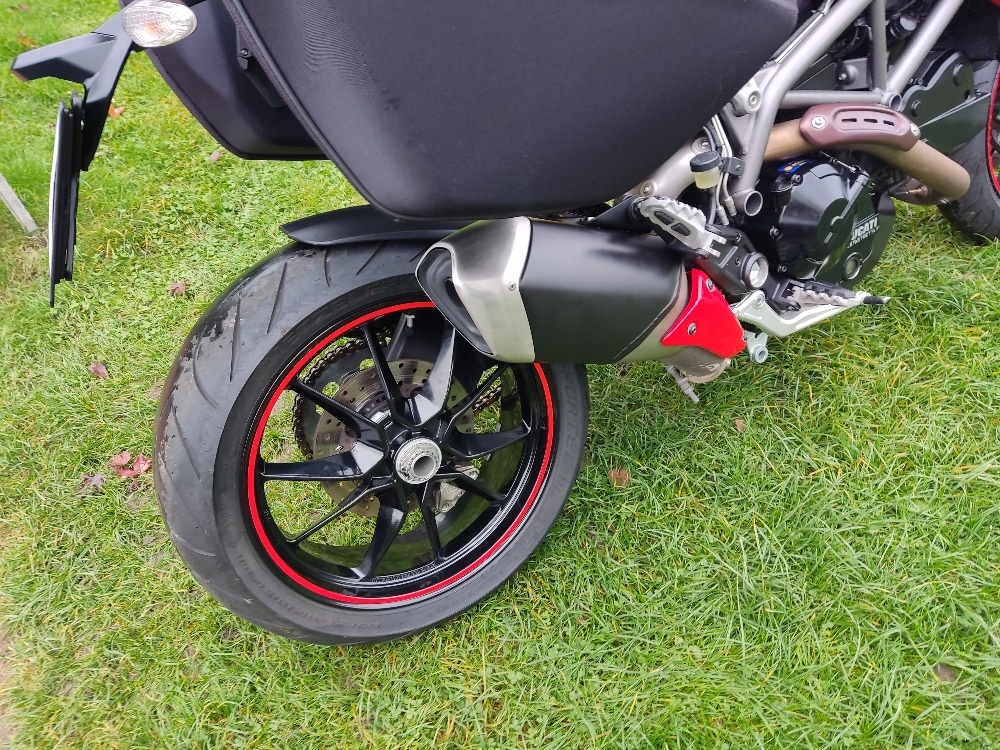 Ducati Hyperstrada 821 (2014) po servisu, VÝPRODEJ - 11