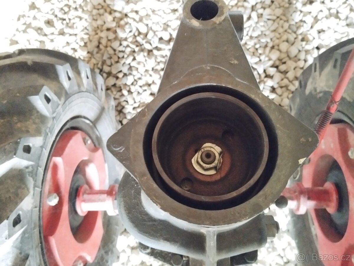 Prodám Tera-Vari kompletní sestava + sekačka - 11