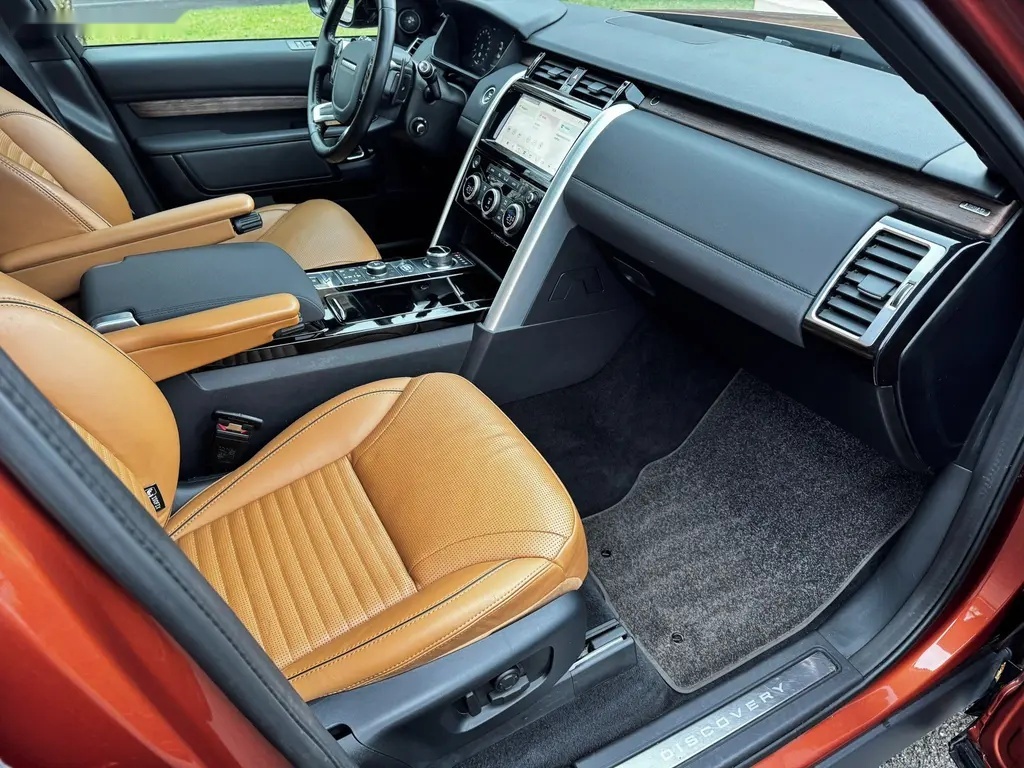 Land Rover Discovery, 3.0SDV6 ČR 1.MAJ EXTRA VÝBAVA - 11