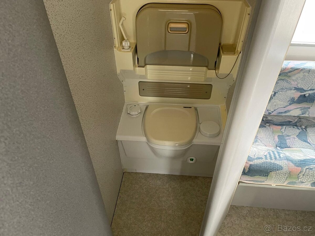 Beyerland Sprinter 430, 4 osoby, wc, 100km/h - 11