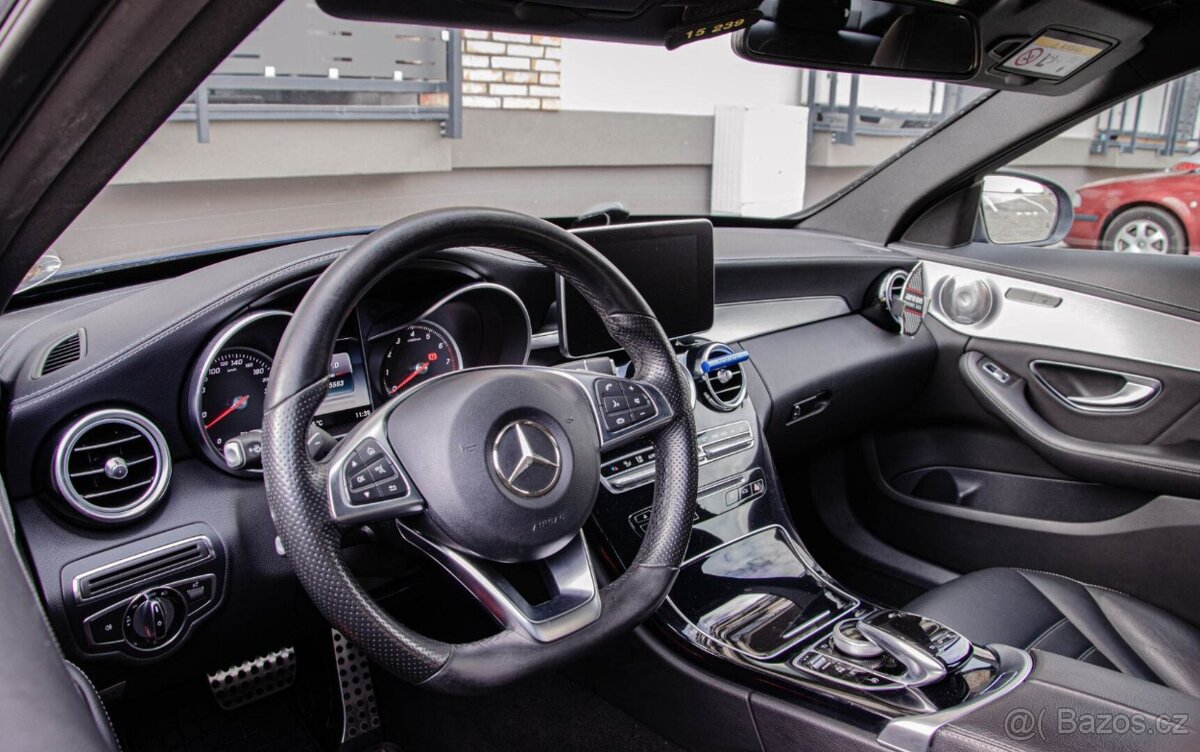 Mercedes-Benz C400 trieda Sedan 4matic A/T - 11
