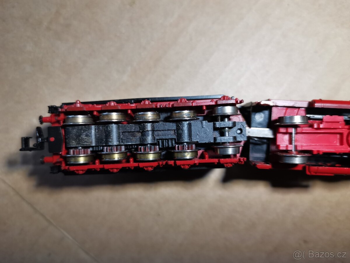 Vláčky N - Lokomotiva s tendrem - 11