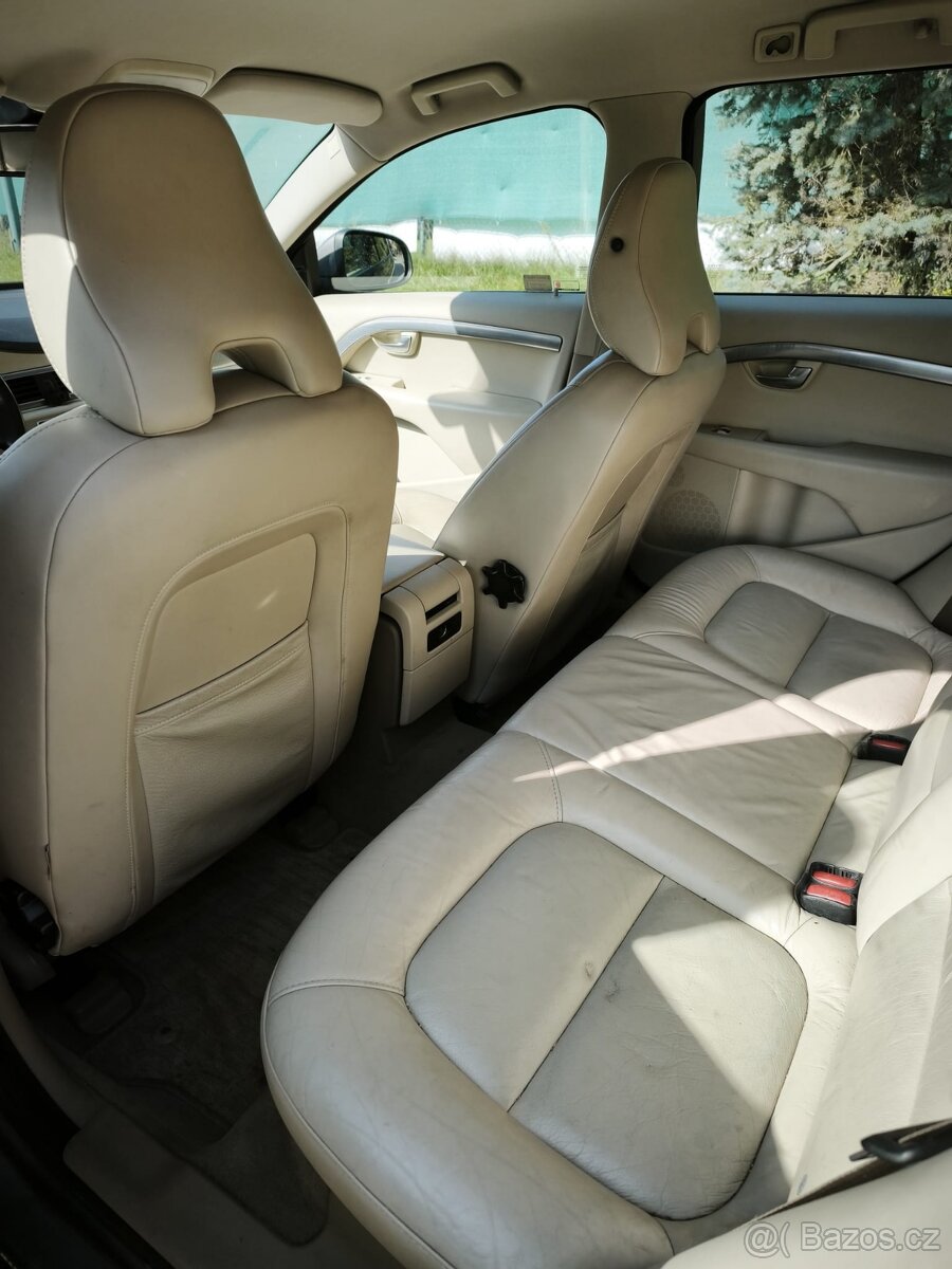 Volvo V70 D5 AWD (2008) 2.4D 136kW - 11