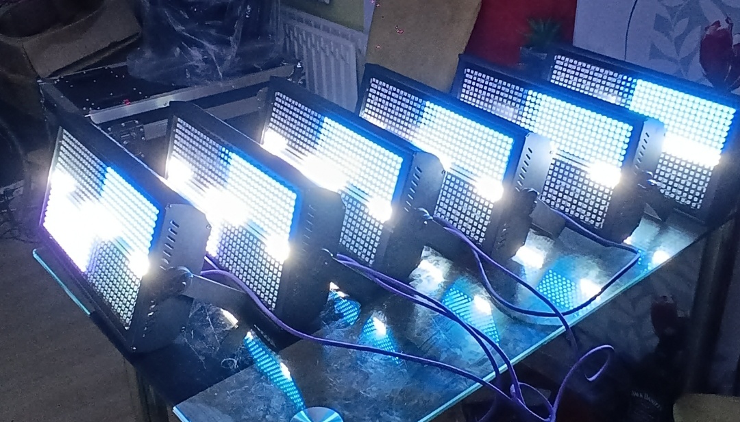 Atomic LED Strobe Panel + Case - 11