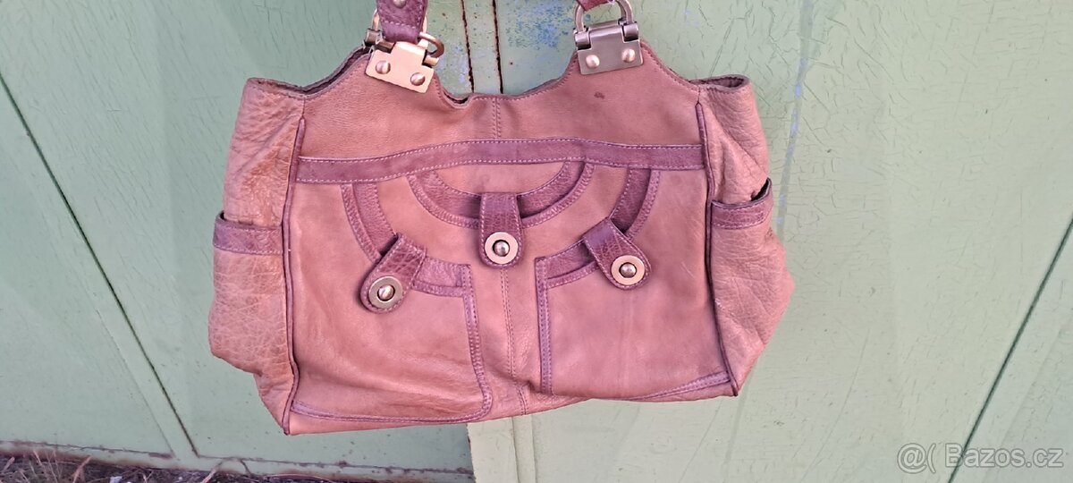 Kabelky a tašky - 11