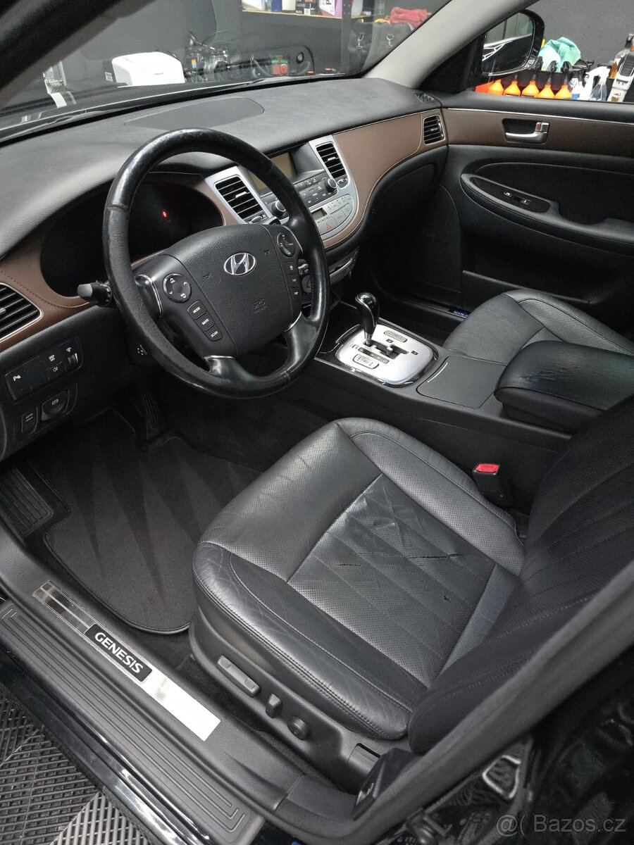 Hyundai Genesis V6 2012 246kw RWD - 11