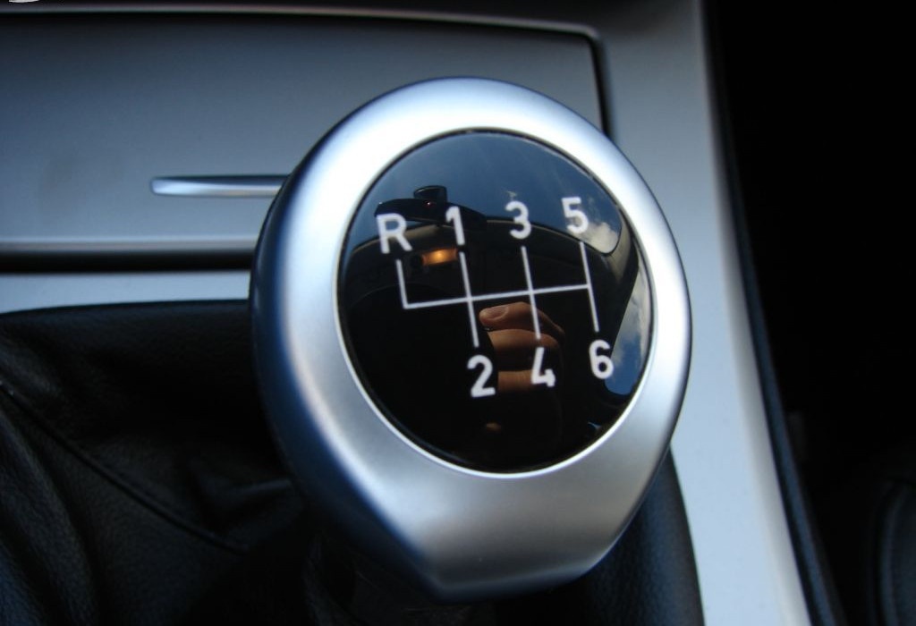 BMW 320 D (r.v.-2007,120 kw,serviska) - 11