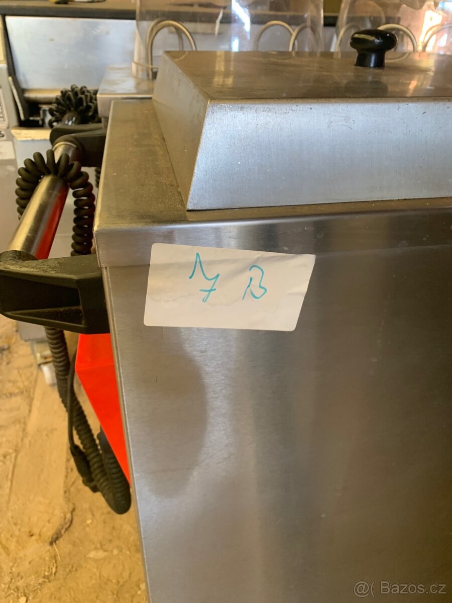 Vyhřívací vozík na talíře - 11