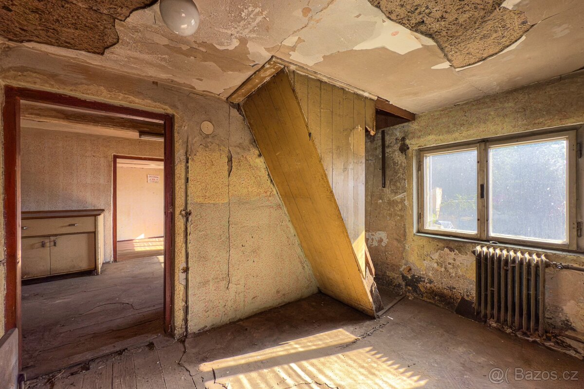 Prodej, rodinný dům, Červený Hrádek, Jirkov, ev.č. 00829 - 11