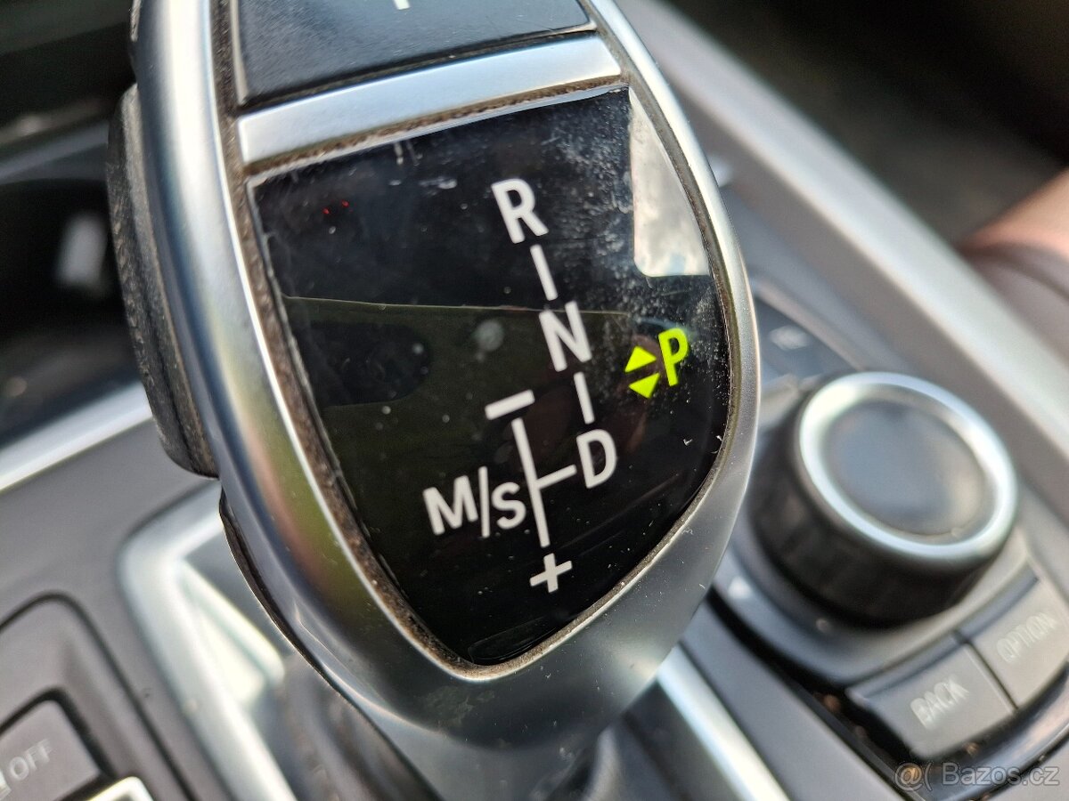 BMW X5 ROZVODY nový model ,top stav po servisu 2015 xdrive - 11