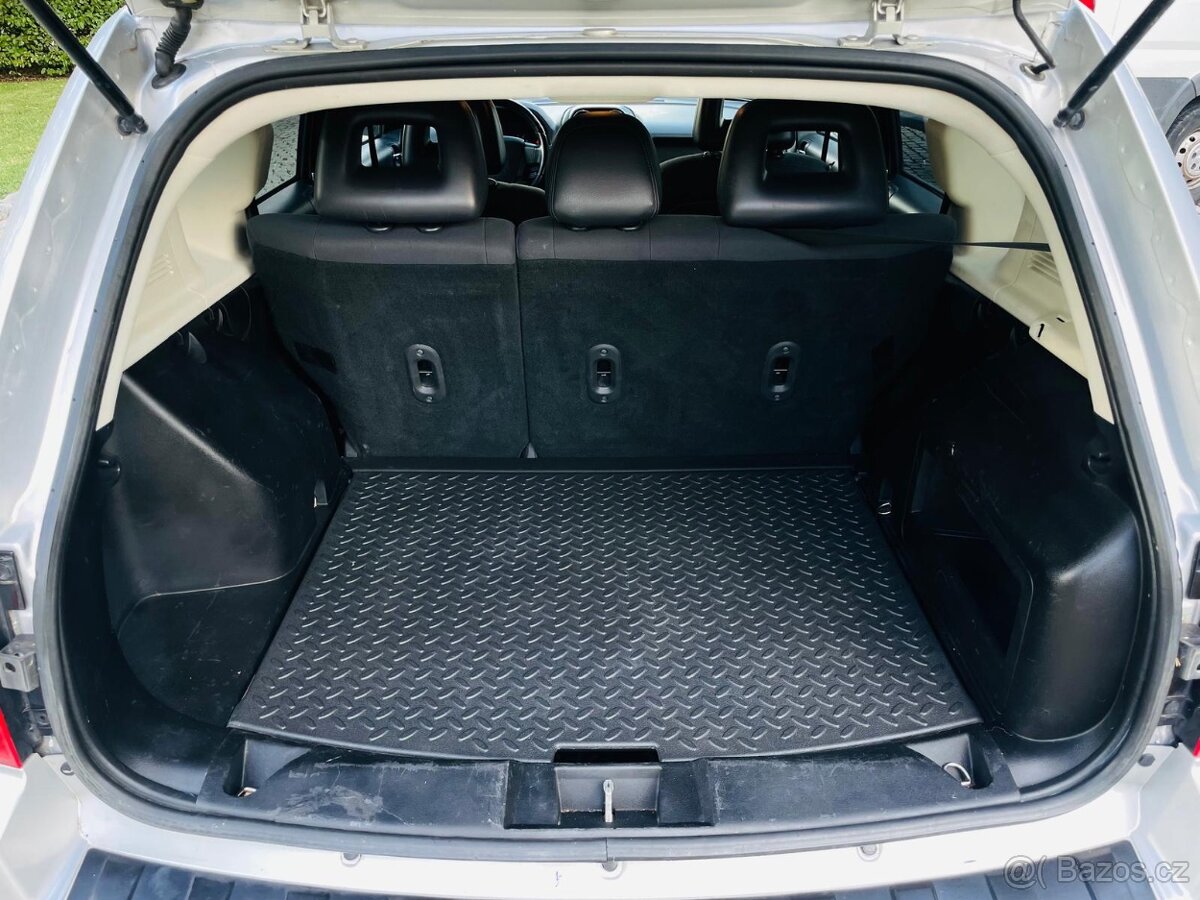 Jeep Compass 2.0D 4x4 MANUÁL SENZORY VÝHŘEV TAŽNÉ - 11