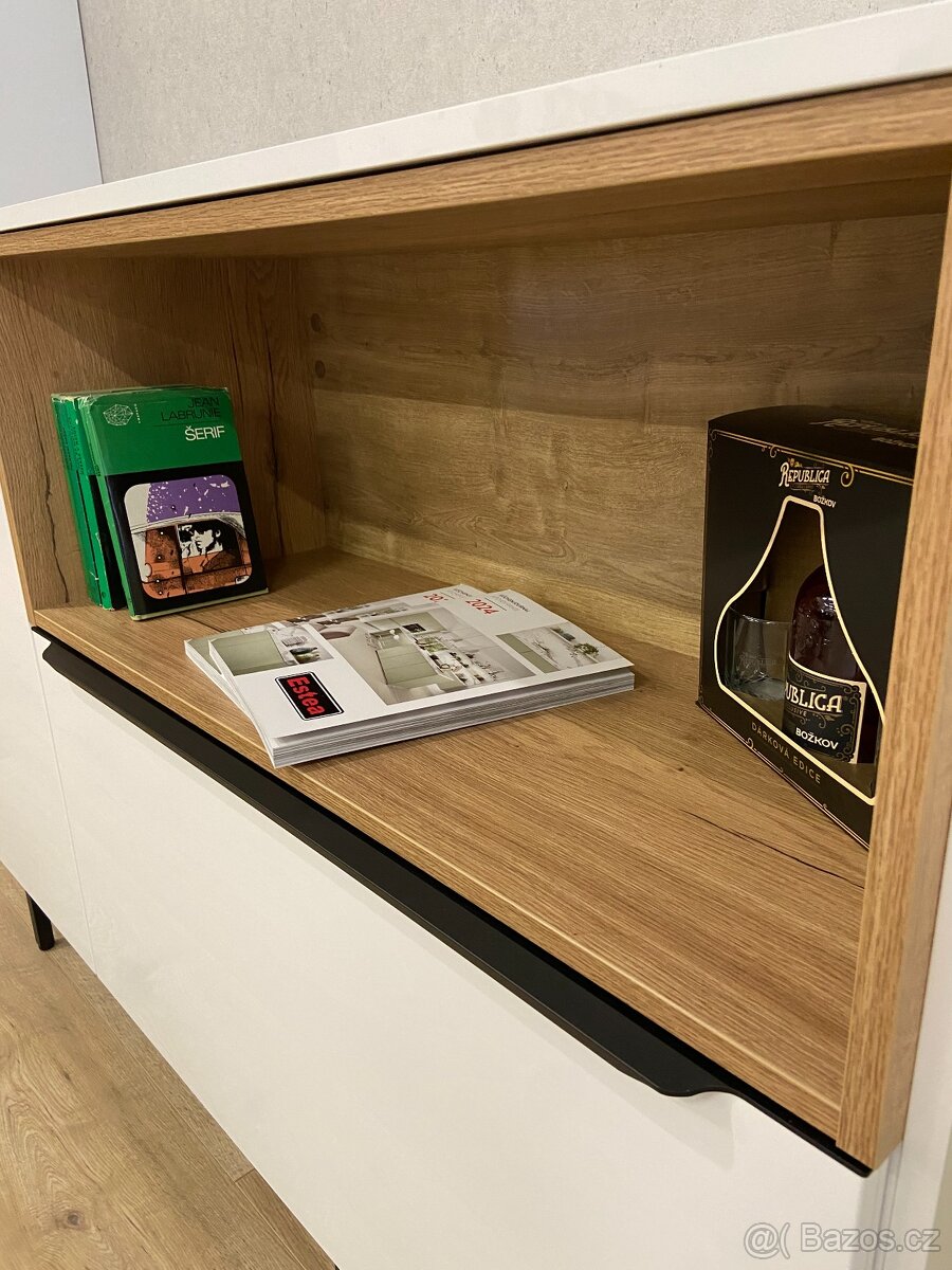 Komoda, příborník, regál, knihovna - 11