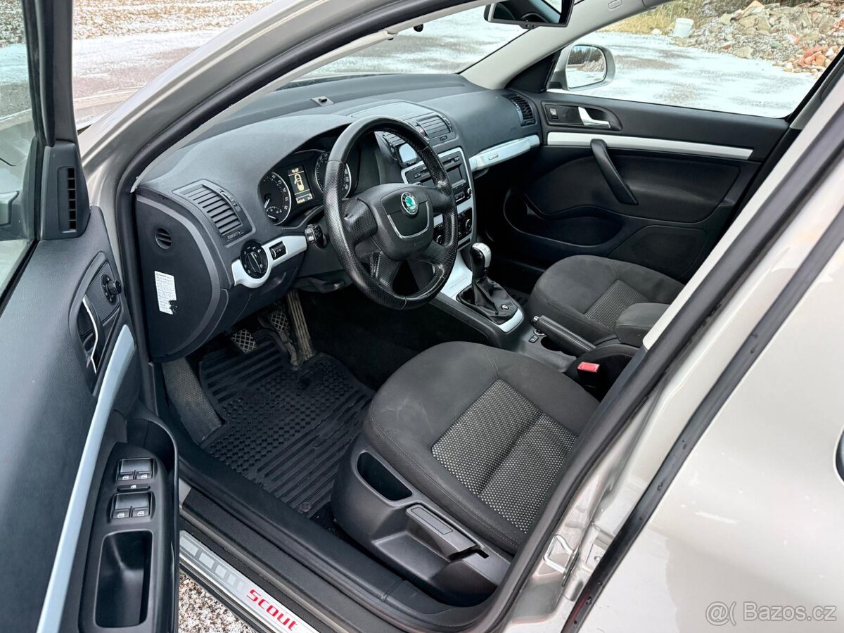 Škoda Octavia Scout TDi 4x4 CZ - 11