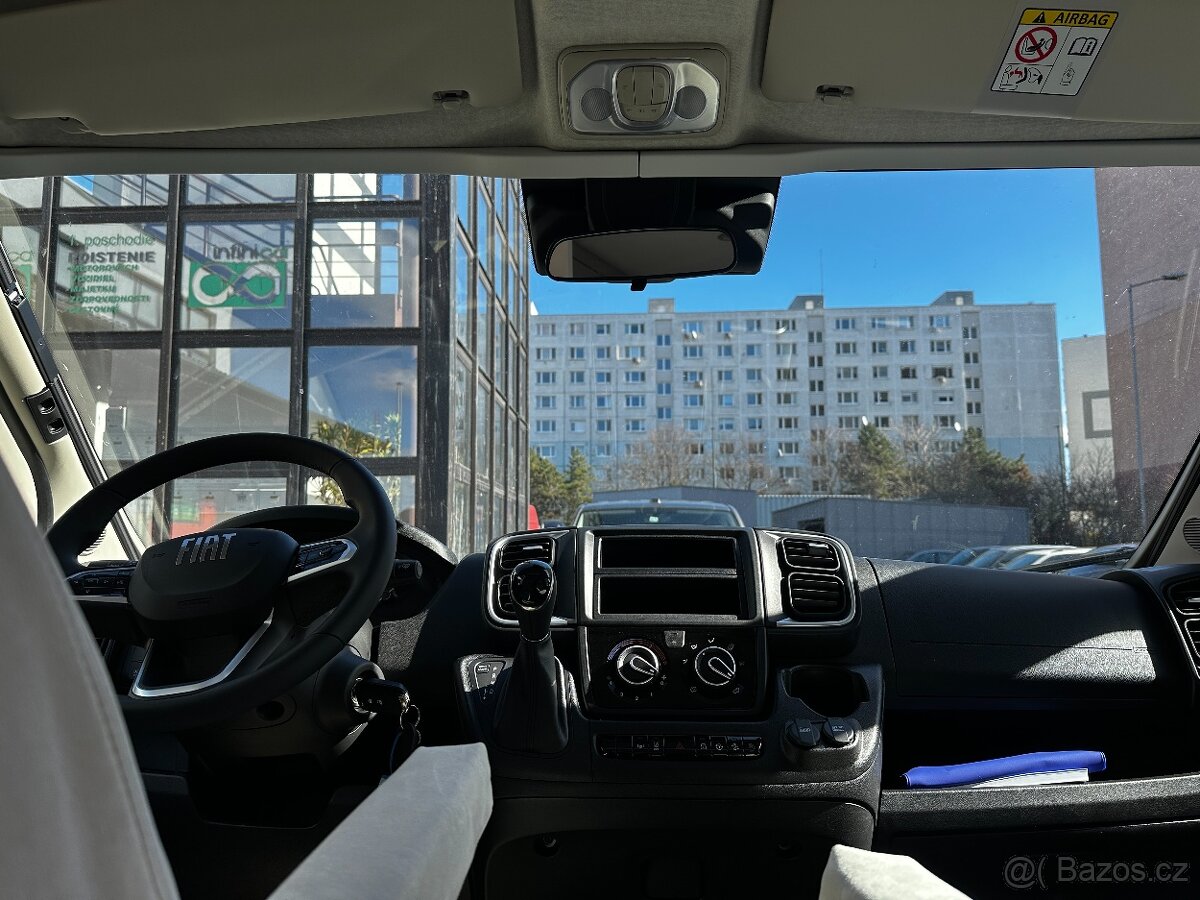 Obytný vůz Carado T448 Automat Novy 2025 - 11