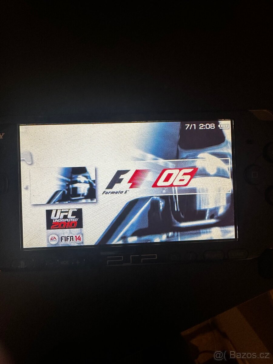 PSP 3004 + Příslušenství - 11