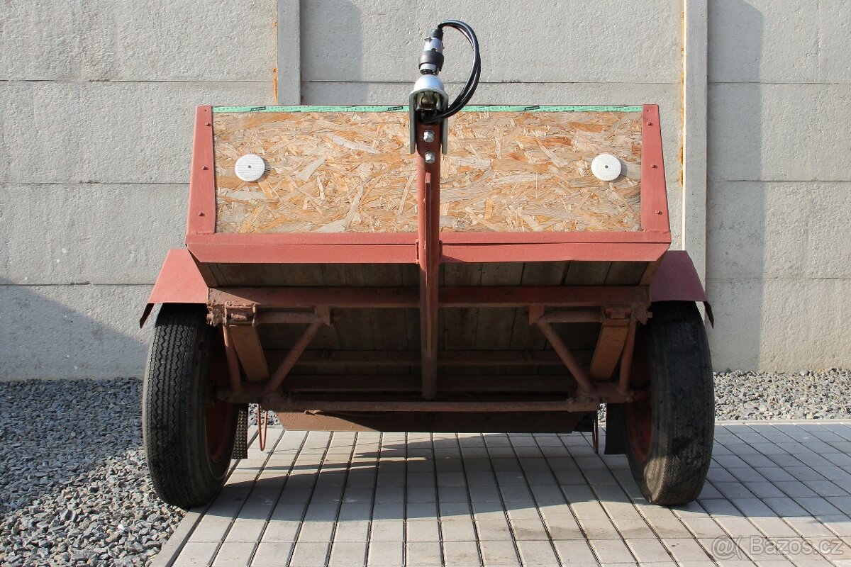 Přívěsný vozík - 11