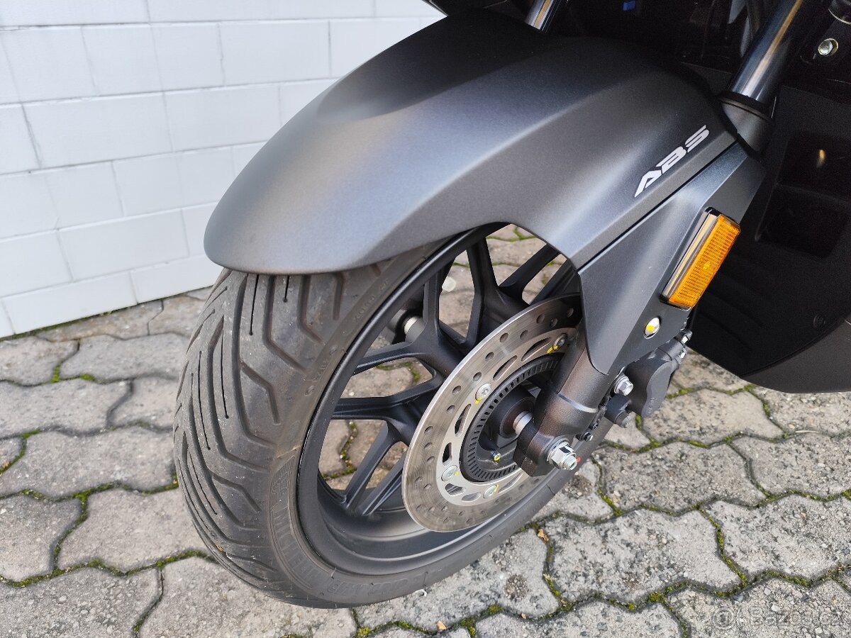 HONDA Forza 125 ČR 6200km, do provozu 2025 - 11