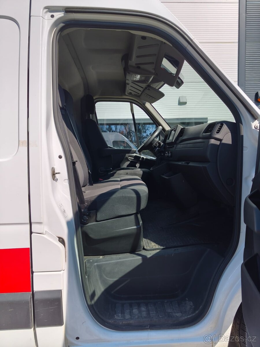 Renault Master 2.3 dCi | 100 kW | Skříň | 1. majitel | 267 0 - 11