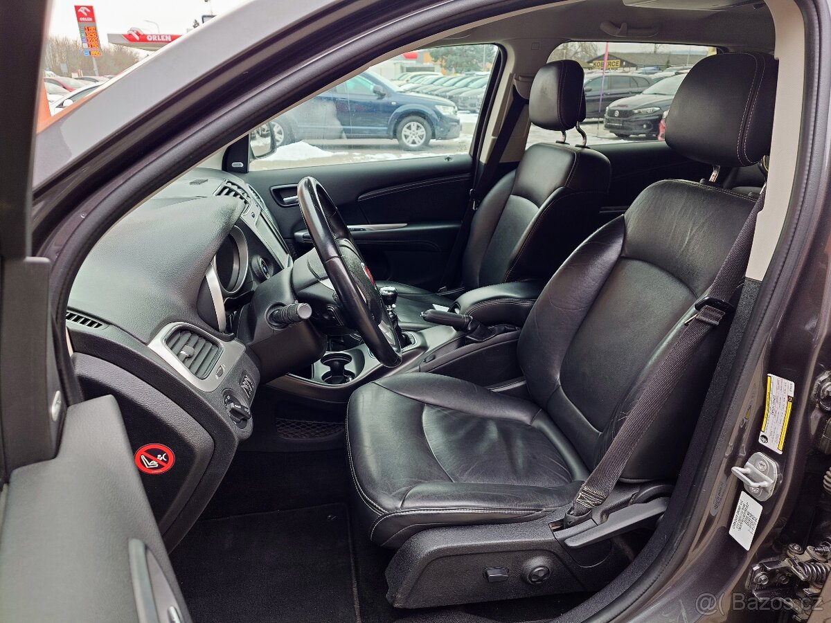 Fiat Freemont 2.0 Multijet Black Code 125kW - 11