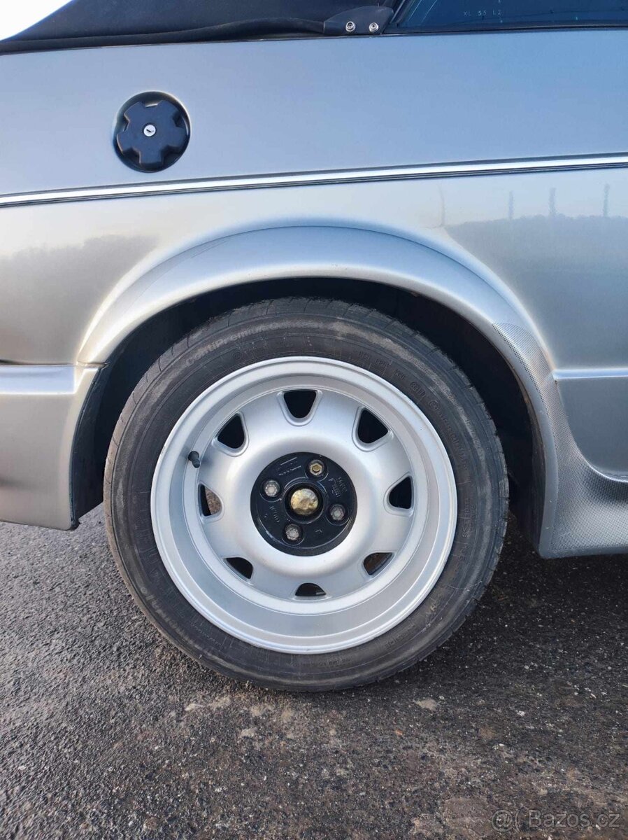 VOLKSWAGEN GOLF 1 CABRIO KARMANN - 11