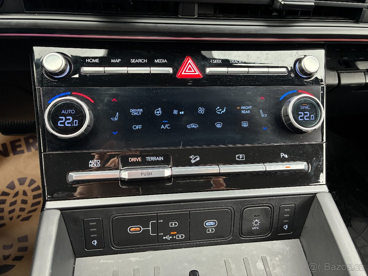 Hyundai Santa Fe 1.6 158kW HYBRID REZERVACE - 11