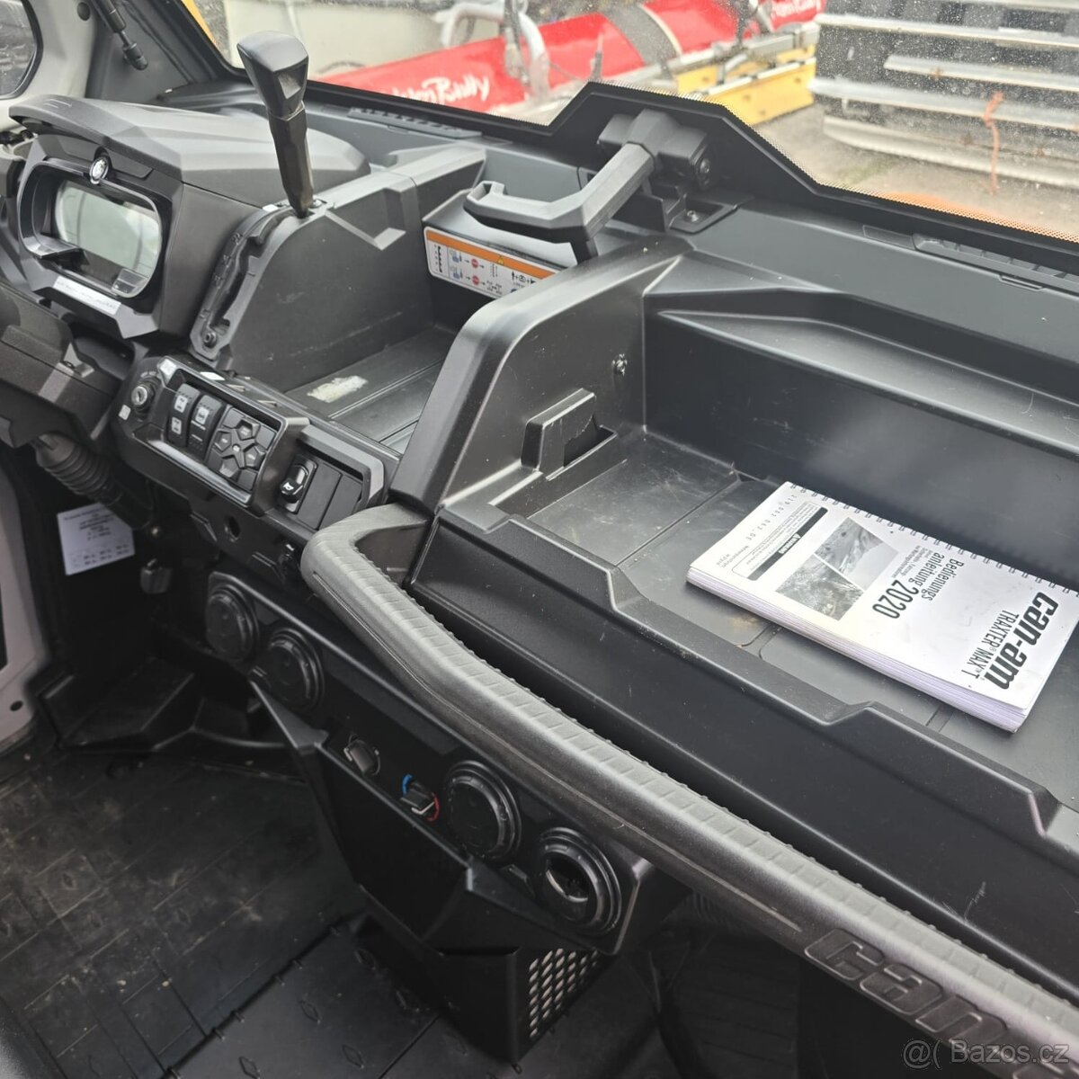 Can-Am Traxter 1000 - 11