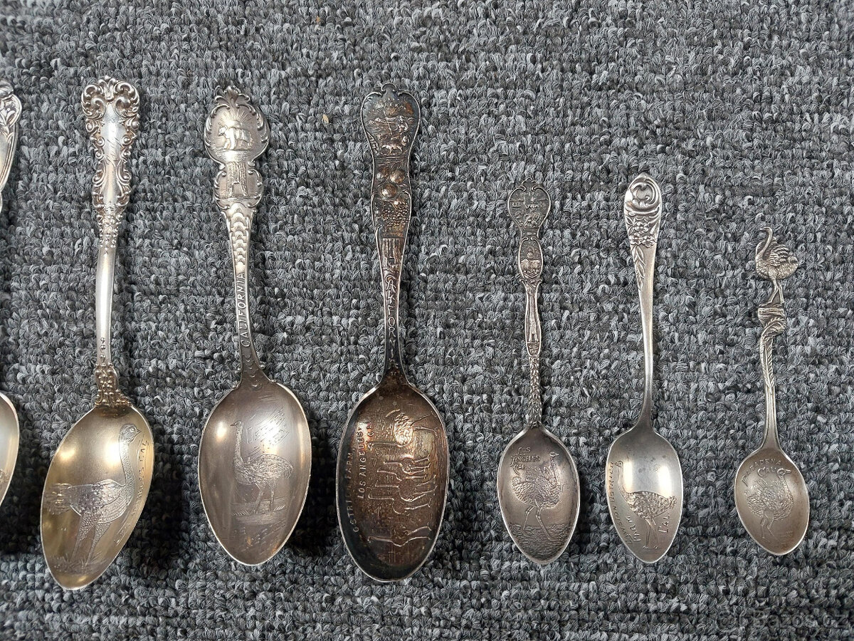 9 ks historických stříbrných sběratelských lžiček - 11