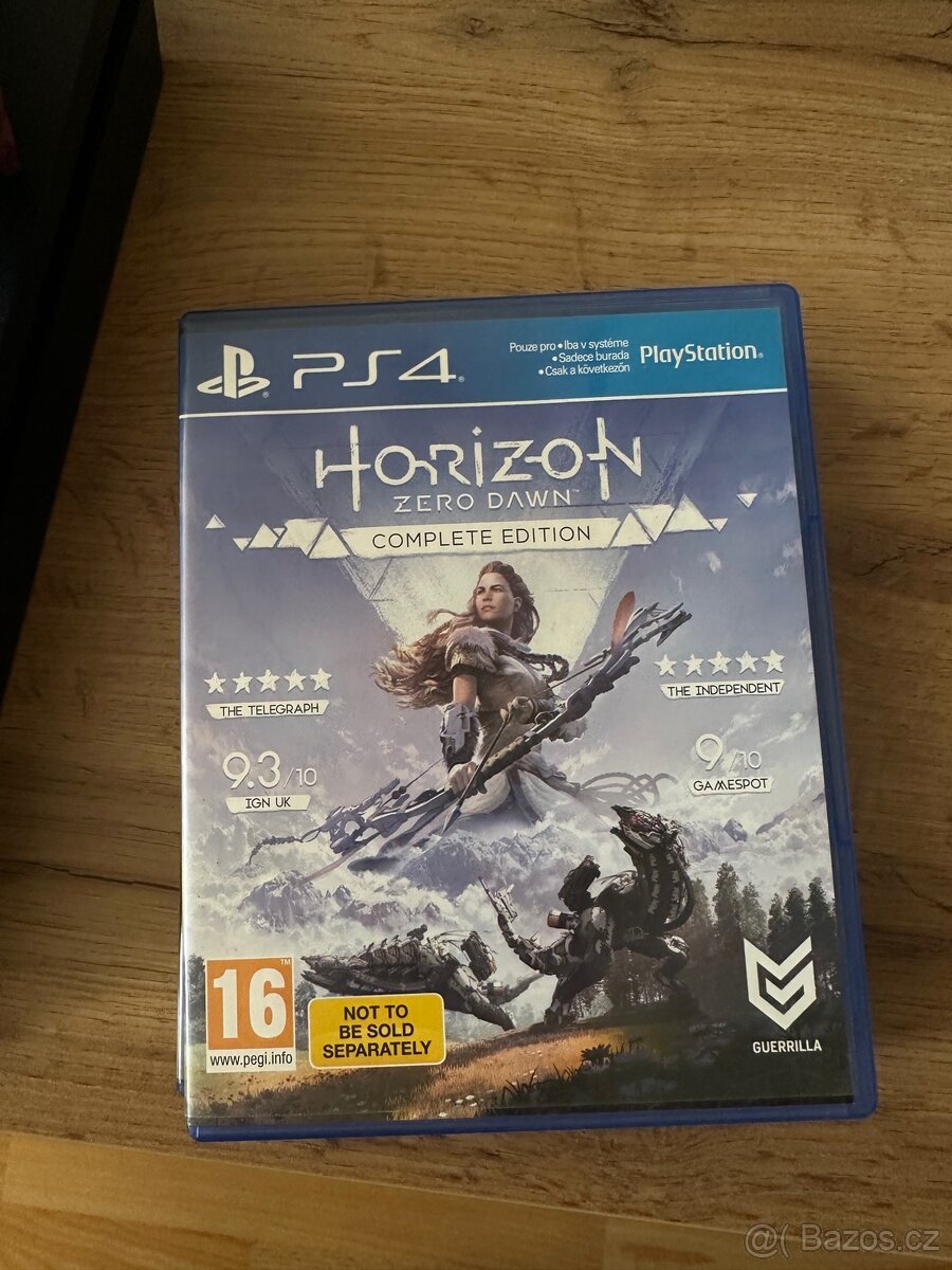 PlayStation 4 Slim - 11