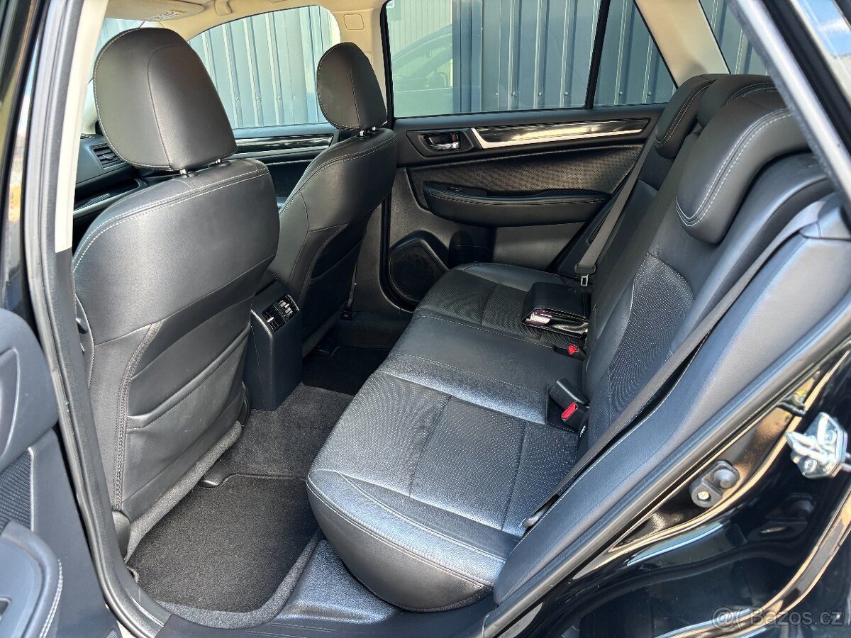 Subaru Legacy Outback 2.0D 110kW Automat DPH - 11