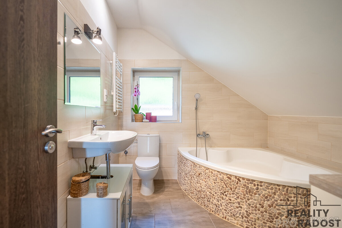 Prodej rodinného domu 3+kk, 86m2, s pozemkem 688m2, Kuřim, B - 11