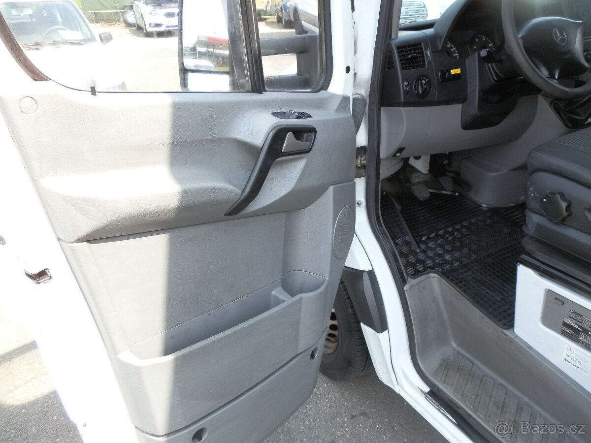 Mercedes-Benz Sprinter 2,2 CDi, dobrý stav - 11