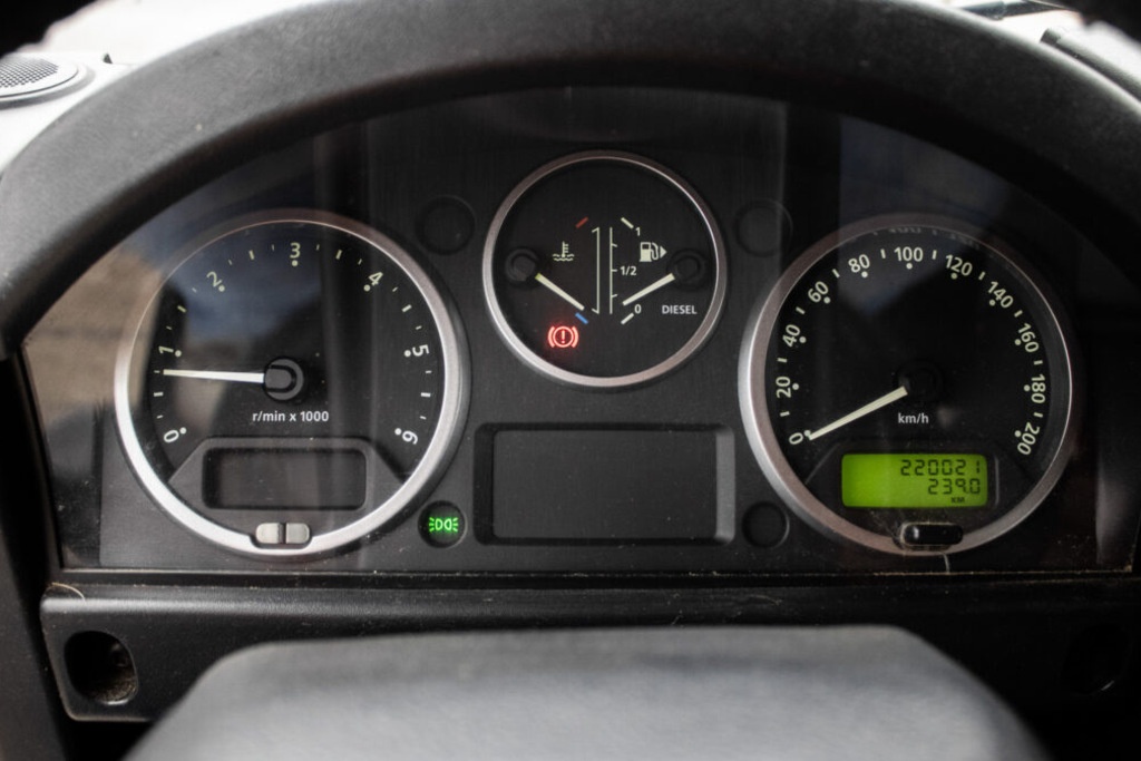 Land Rover Defender 110 SW, 90kW, (2007) - 11