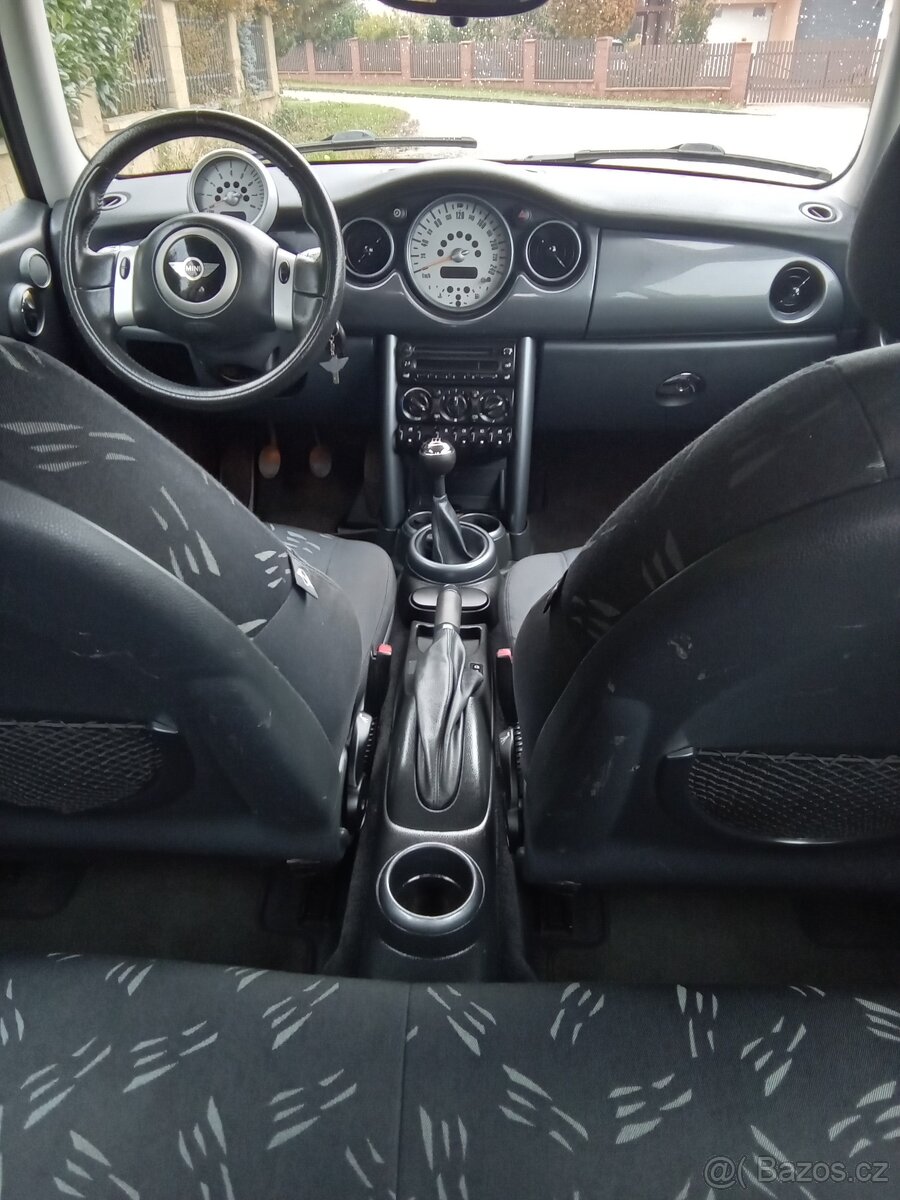 Mini Cooper 1.6i, 66 kW, rok výroby 4/ 2005 - 11